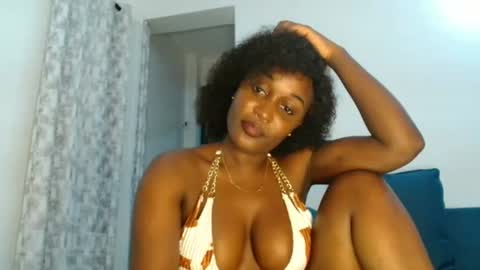 Snapshot of ebony_ghoddes chatting on 06-11-26, 11:03 ebony online show from 06-11-26, 11:03