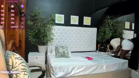 ebony_katterin online show from 12-04-25, 10:57