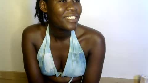 Snapshot of ebony_lynne chatting on 06-13-26, 09:57 ebony_lynne online show from 06-13-26, 09:57