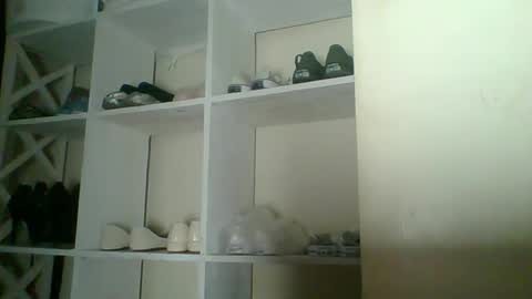 Malikia online show from 12-16-25, 07:52