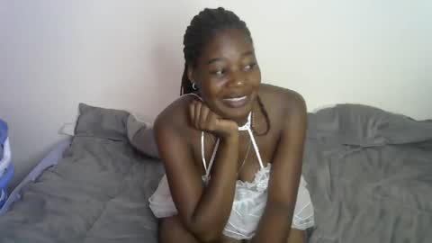 Snapshot of ebony_merry chatting on 11-24-25, 06:13 ebony merry online show from 11-24-25, 06:13