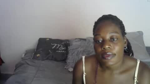 Snapshot of ebony_merry chatting on 12-01-25, 12:10 ebony merry online show from 12-01-25, 12:10