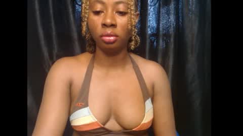 Queen online show from 03-22-26, 08:29