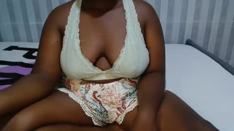 Snapshot of ebony_sabrina chatting on 02-09-25, 06:58 Sabrina online show from 02-09-25, 06:58