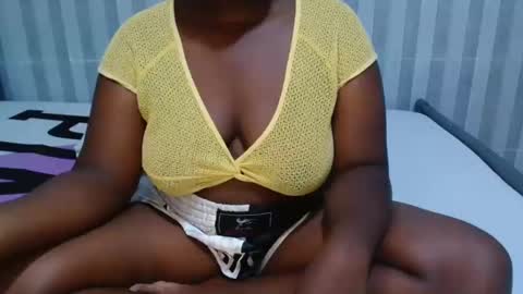 Snapshot of ebony_sabrina chatting on 02-15-25, 07:16 Sabrina online show from 02-15-25, 07:16