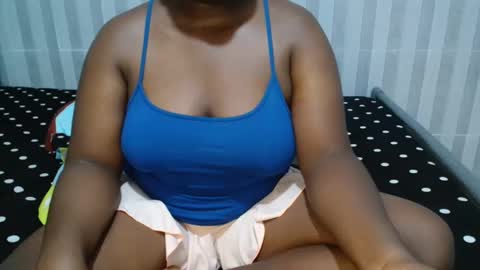Snapshot of ebony_sabrina chatting on 02-23-25, 05:50 Sabrina online show from 02-23-25, 05:50