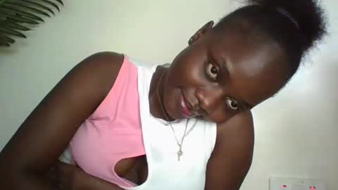 Snapshot of ebony_tasha chatting on 05-31-26, 09:16 tasha online show from 05-31-26, 09:16