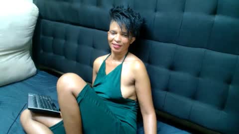EBONYBLAZEXXX online show from 12-14-25, 08:13