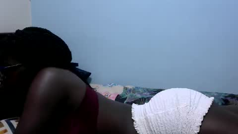 ebonybloom01 online show from 11-13-25, 12:26