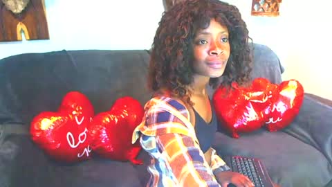 Snapshot of ebonygracie chatting on 07-16-26, 08:20 ebonygracie online show from 07-16-26, 08:20