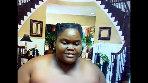 Snapshot of ebonyhotbuns4u2luv chatting on 02-14-25, 07:07 ebonyhotbuns4u2luv online show from 02-14-25, 07:07