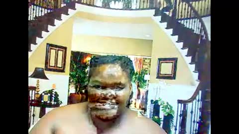 Snapshot of ebonyhotbuns4u2luv chatting on 02-14-25, 10:17 ebonyhotbuns4u2luv online show from 02-14-25, 10:17