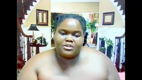Snapshot of ebonyhotbuns4u2luv chatting on 02-19-25, 12:57 ebonyhotbuns4u2luv online show from 02-19-25, 12:57