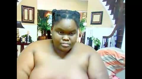 Snapshot of ebonyhotbuns4u2luv chatting on 02-22-25, 01:46 ebonyhotbuns4u2luv online show from 02-22-25, 01:46