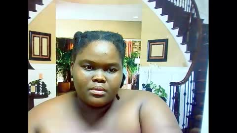 Snapshot of ebonyhotbuns4u2luv chatting on 02-25-25, 10:50 ebonyhotbuns4u2luv online show from 02-25-25, 10:50