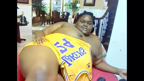 Snapshot of ebonyhotbuns4u2luv chatting on 03-03-25, 11:33 ebonyhotbuns4u2luv online show from 03-03-25, 11:33