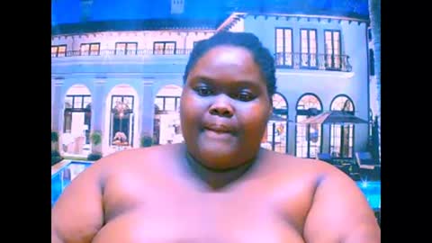 Snapshot of ebonyhotbuns4u2luv chatting on 09-27-25, 07:46 ebonyhotbuns4u2luv online show from 09-27-25, 07:46