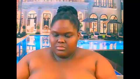 ebonyhotbuns4u2luv online show from 12-16-25, 09:03