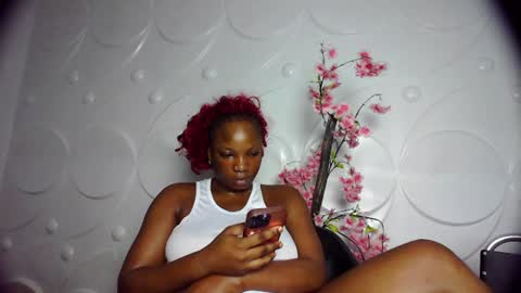 Snapshot of ebonykissxx chatting on 07-10-26, 12:08 ebonykissxx online show from 07-10-26, 12:08