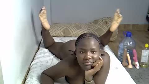 Snapshot of ebonyrapunzelle chatting on 06-03-26, 06:46 ebonyrapunzelle online show from 06-03-26, 06:46
