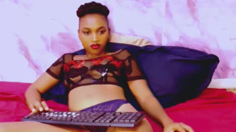 Candy online show from 03-11-25, 11:44