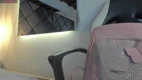 Snapshot of ebonyx40 chatting on 03-13-26, 11:06 ebonyx40 online show from 03-13-26, 11:06