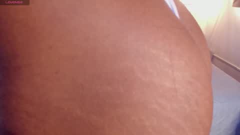 Snapshot of ebonyx40 chatting on 03-22-26, 11:02 ebonyx40 online show from 03-22-26, 11:02