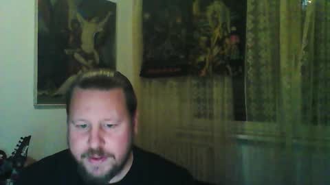 Snapshot of eda666 chatting on 10-25-25, 05:40 Edward online show from 10-25-25, 05:40