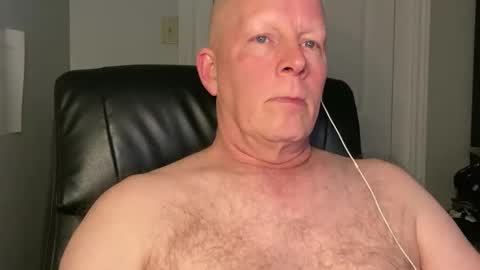 Snapshot of eddygl1968 chatting on 12-09-24, 03:18 Eddy online show from 12-09-24, 03:18