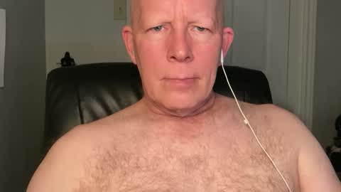 Snapshot of eddygl1968 chatting on 12-11-24, 03:45 Eddy online show from 12-11-24, 03:45