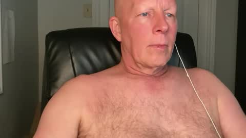 Snapshot of eddygl1968 chatting on 02-03-25, 03:31 Eddy online show from 02-03-25, 03:31