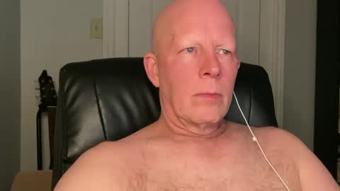 Snapshot of eddygl1968 chatting on 02-13-25, 02:56 Eddy online show from 02-13-25, 02:56