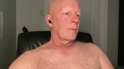 Snapshot of eddygl1968 chatting on 02-25-25, 02:47 Eddy online show from 02-25-25, 02:47