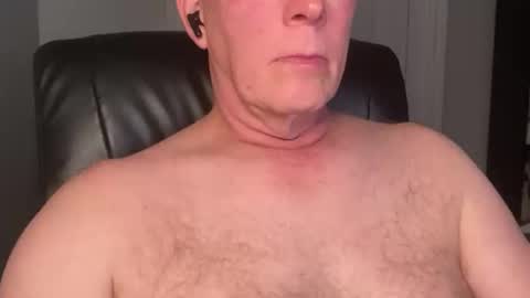 Snapshot of eddygl1968 chatting on 03-05-25, 05:07 Eddy online show from 03-05-25, 05:07