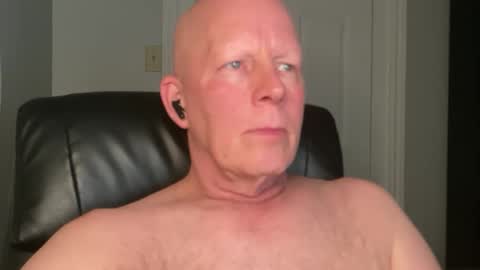 Snapshot of eddygl1968 chatting on 03-06-25, 03:02 Eddy online show from 03-06-25, 03:02