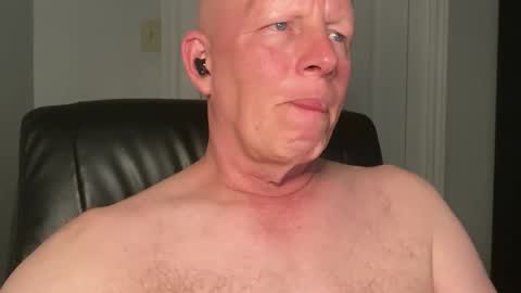 Snapshot of eddygl1968 chatting on 09-27-25, 03:11 Eddy online show from 09-27-25, 03:11