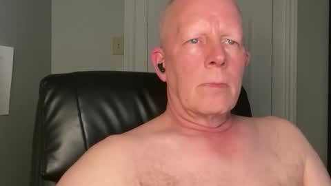 Snapshot of eddygl1968 chatting on 10-23-25, 02:11 Eddy online show from 10-23-25, 02:11