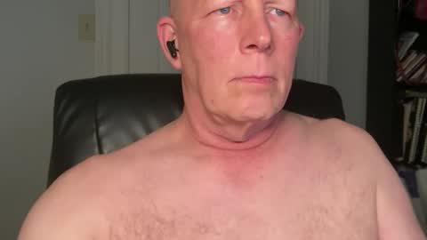 Snapshot of eddygl1968 chatting on 11-07-25, 05:18 Eddy online show from 11-07-25, 05:18