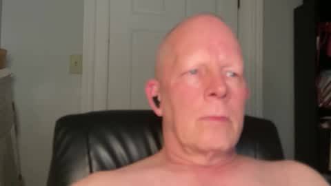 Snapshot of eddygl1968 chatting on 11-19-25, 03:39 Eddy online show from 11-19-25, 03:39