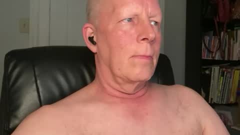 Snapshot of eddygl1968 chatting on 12-02-25, 03:45 Eddy online show from 12-02-25, 03:45