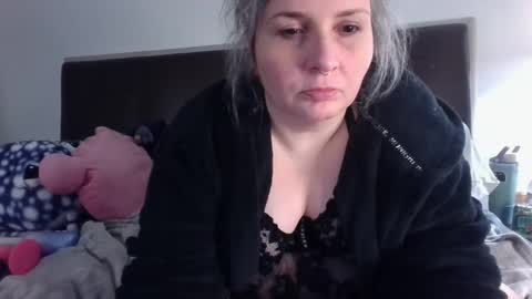 Snapshot of edenarcadia chatting on 04-23-26, 02:35 EdenArcadia online show from 04-23-26, 02:35
