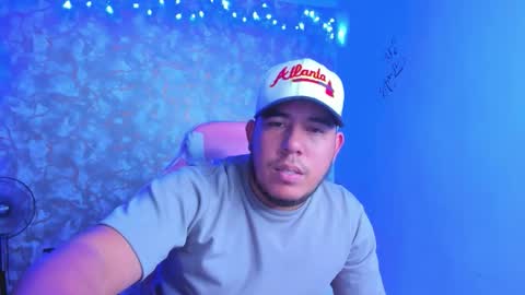 Snapshot of edgarpinto302 chatting on 02-25-26, 04:55 edgarsexxx online show from 02-25-26, 04:55