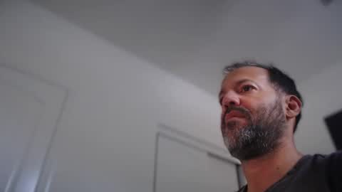 Snapshot of edge_masters chatting on 12-22-25, 10:29 EdgeM online show from 12-22-25, 10:29