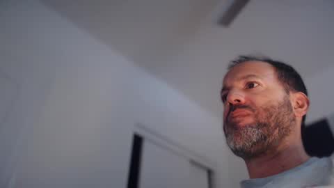 Snapshot of edge_masters chatting on 02-10-26, 12:26 EdgeM online show from 02-10-26, 12:26