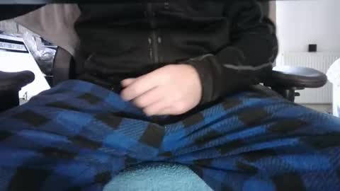 Snapshot of edged_biker chatting on 12-01-25, 01:16 edged biker online show from 12-01-25, 01:16