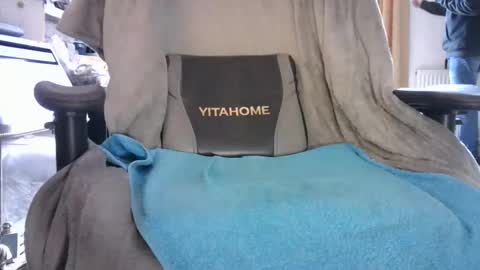 Snapshot of edged_biker chatting on 12-22-25, 01:08 edged biker online show from 12-22-25, 01:08