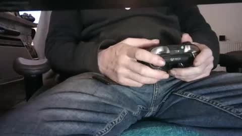 Snapshot of edged_biker chatting on 02-23-26, 10:18 edged biker online show from 02-23-26, 10:18