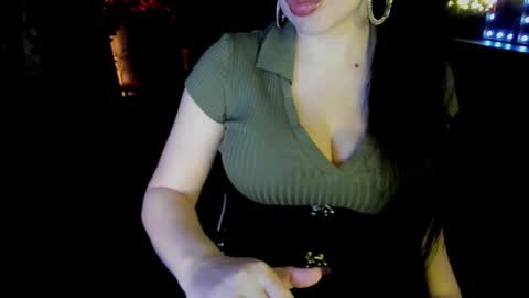 Snapshot of edgequeen69 chatting on 10-15-25, 10:10 EdgeQueen69 online show from 10-15-25, 10:10