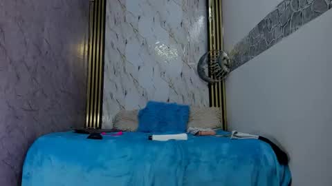 edi_stwix18 online show from 05-15-26, 03:57