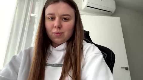 Edina online show from 04-12-26, 09:14